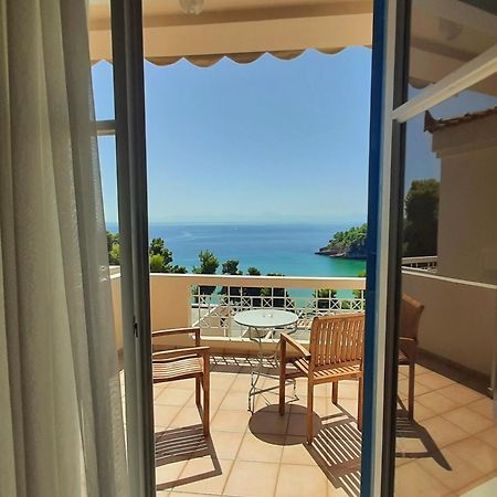 Alonissos Beach Bungalows And Suites Hotel Alonnisos Town Luaran gambar