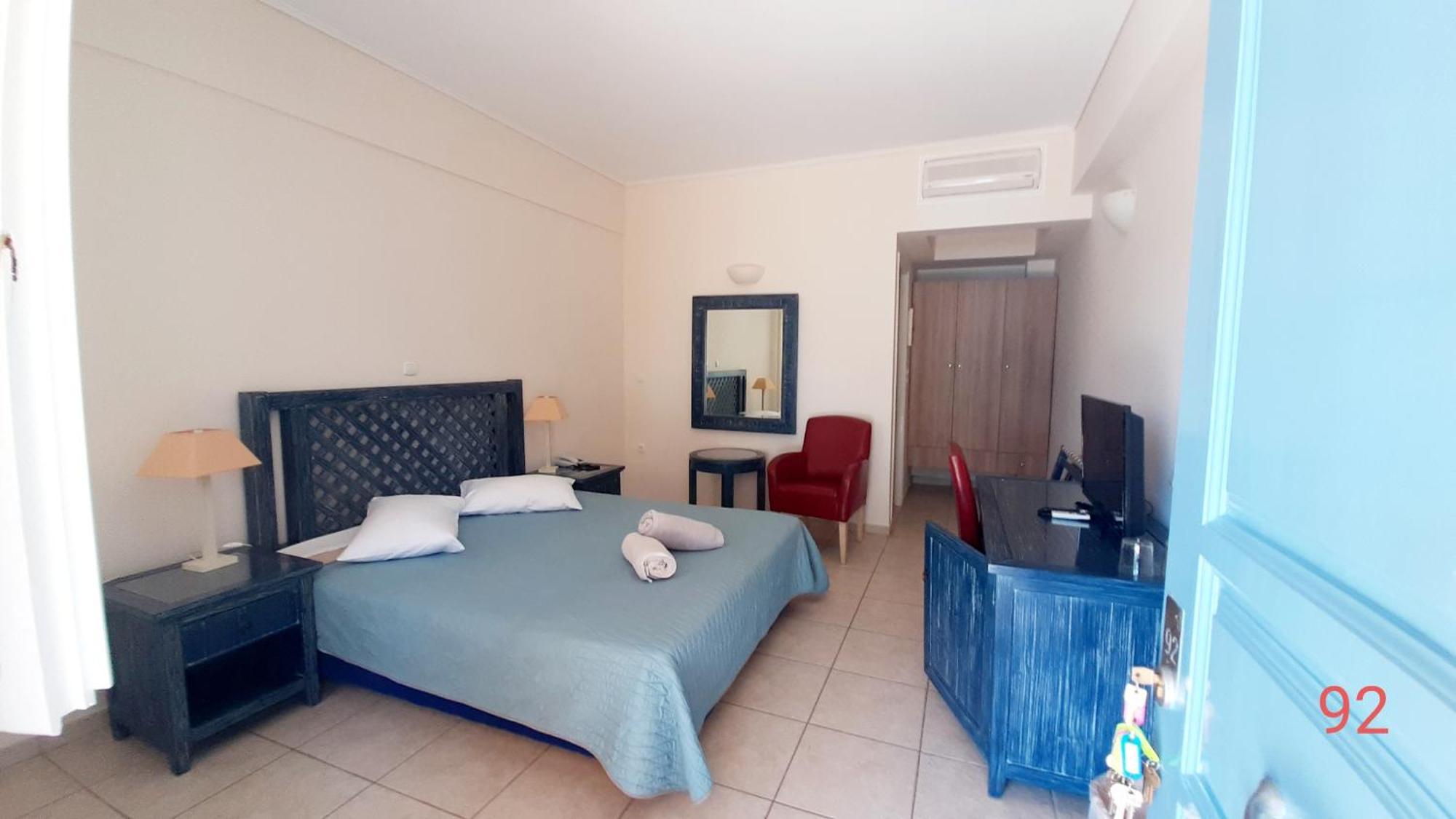 Alonissos Beach Bungalows And Suites Hotel Alonnisos Town Luaran gambar