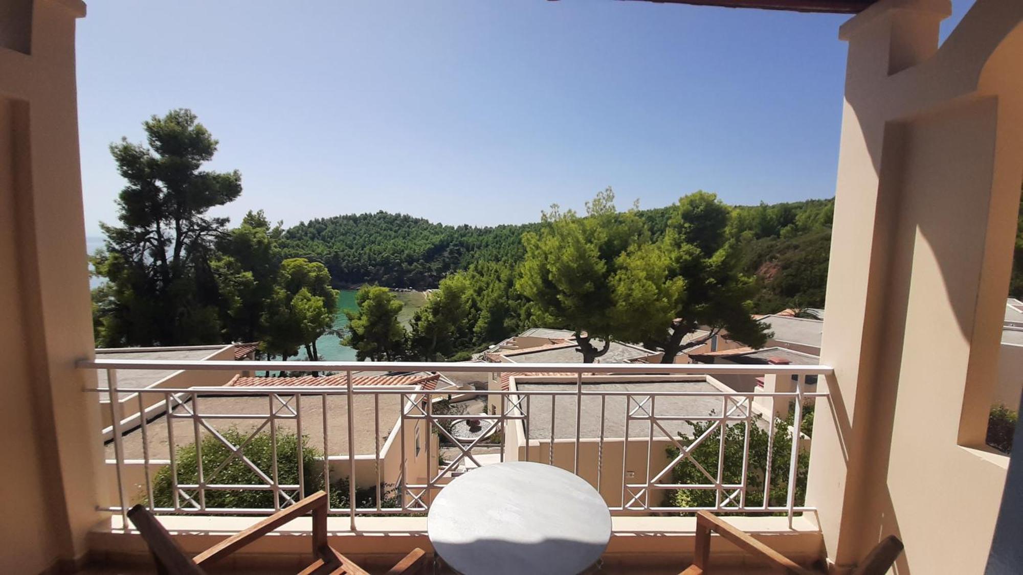 Alonissos Beach Bungalows And Suites Hotel Alonnisos Town Luaran gambar