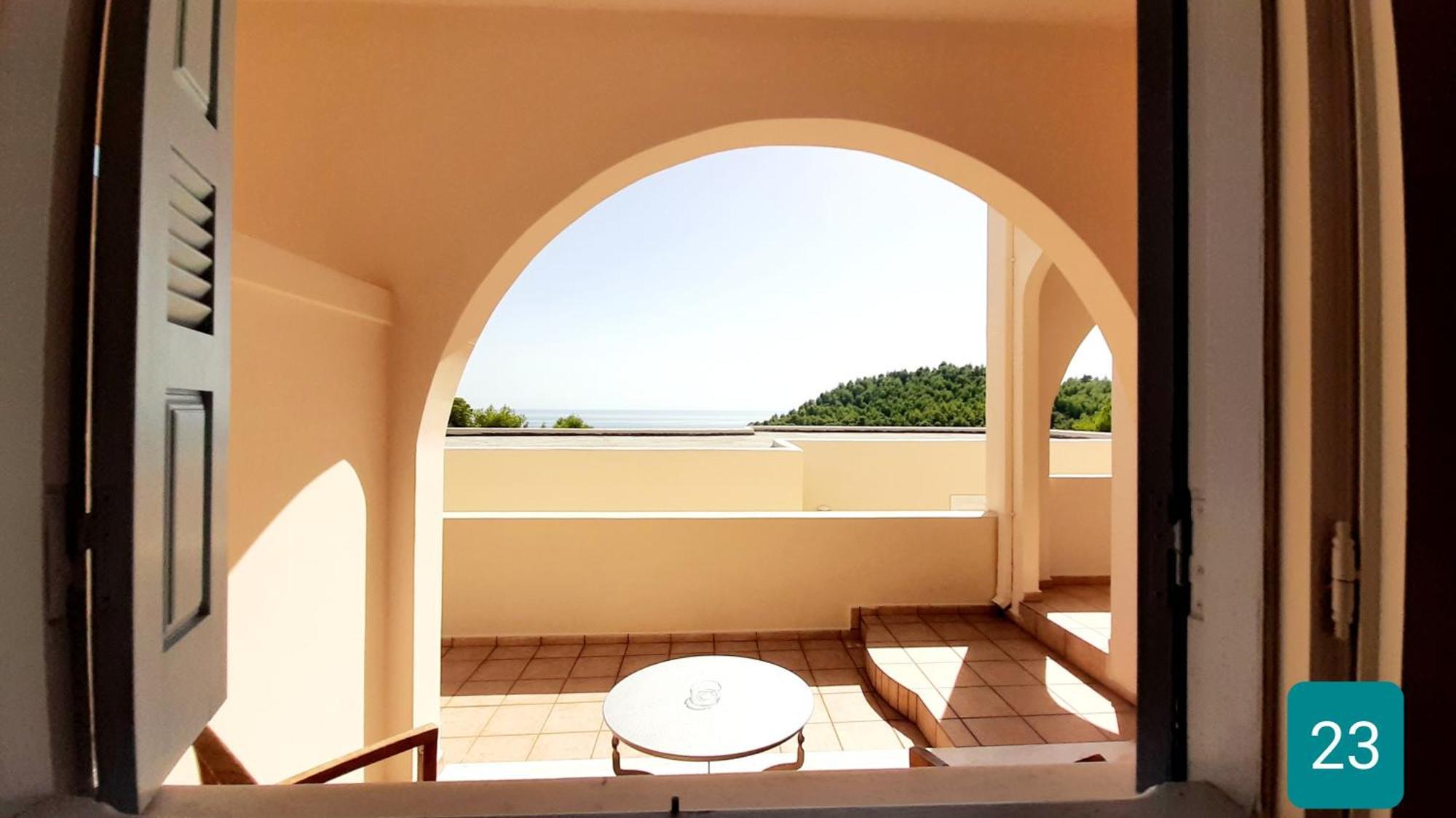 Alonissos Beach Bungalows And Suites Hotel Alonnisos Town Luaran gambar