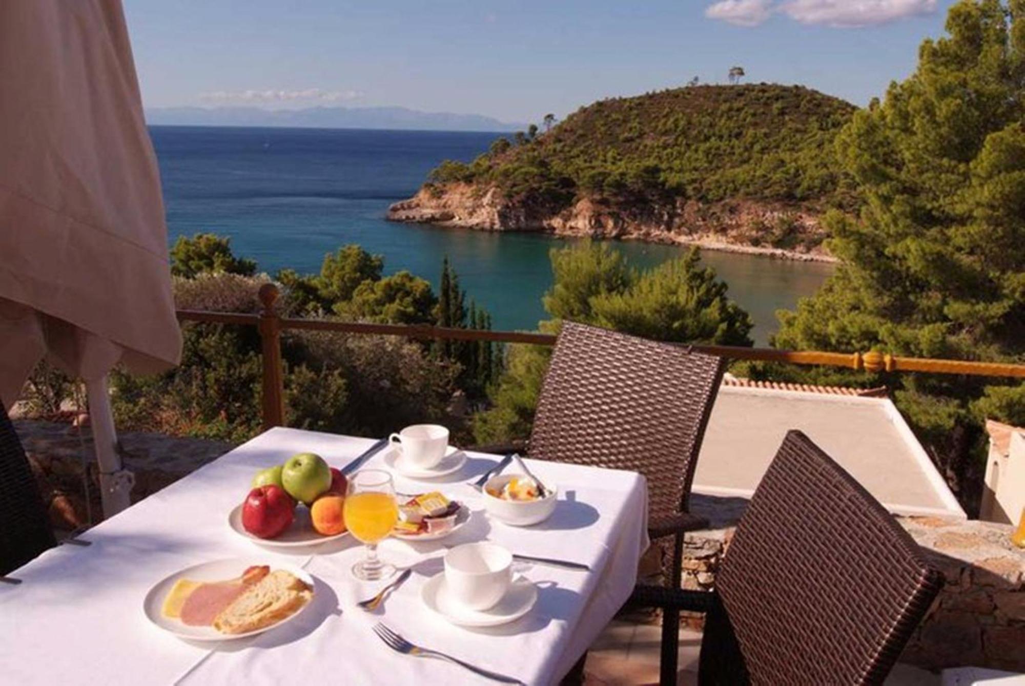 Alonissos Beach Bungalows And Suites Hotel Alonnisos Town Luaran gambar